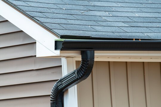 Gutter service by Central Texas local professionals who offer the materials and colors you want.