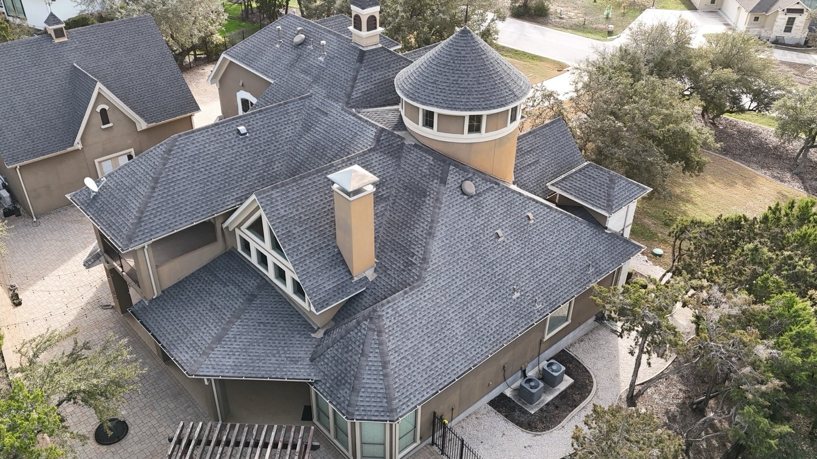 roof replacement lakeway multi-faceted roof